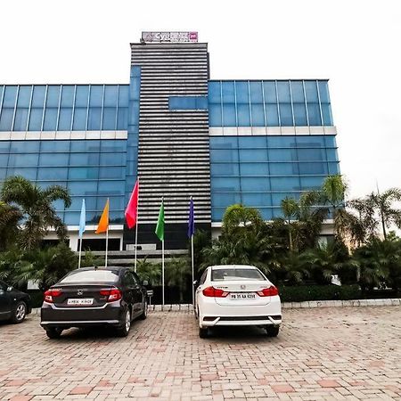 La Silver Leaf Hotel Nawāshahr Exterior foto